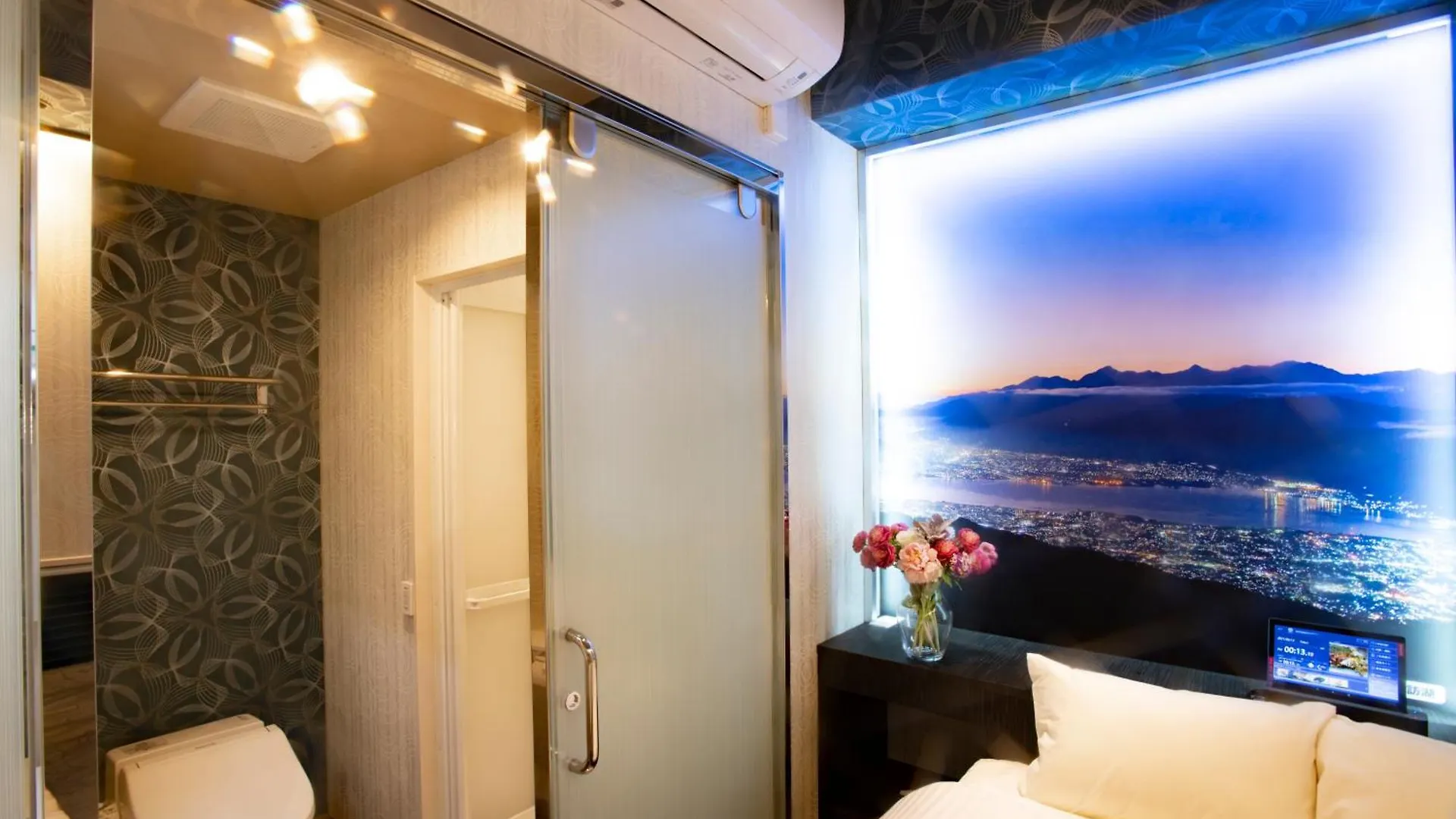 Hotel Xcell Hiroshima Nagarekawa